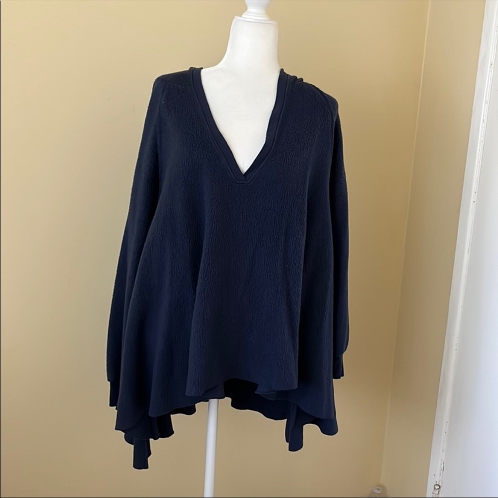 Navy blue oversized fleece sweatshirt